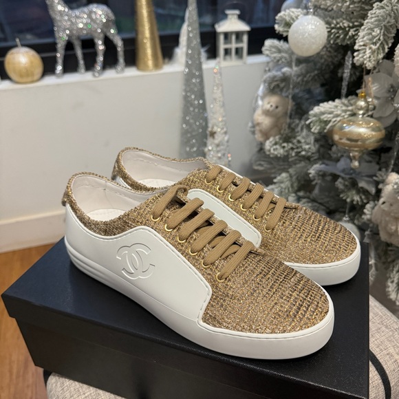 Authentic Chanel Tweed Sneakers - Picture 13 of 16